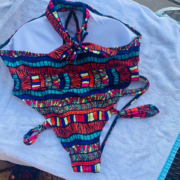 Blue Aztec Print Cut-Out Halter Bikini NWT - Picture 6 of 7
